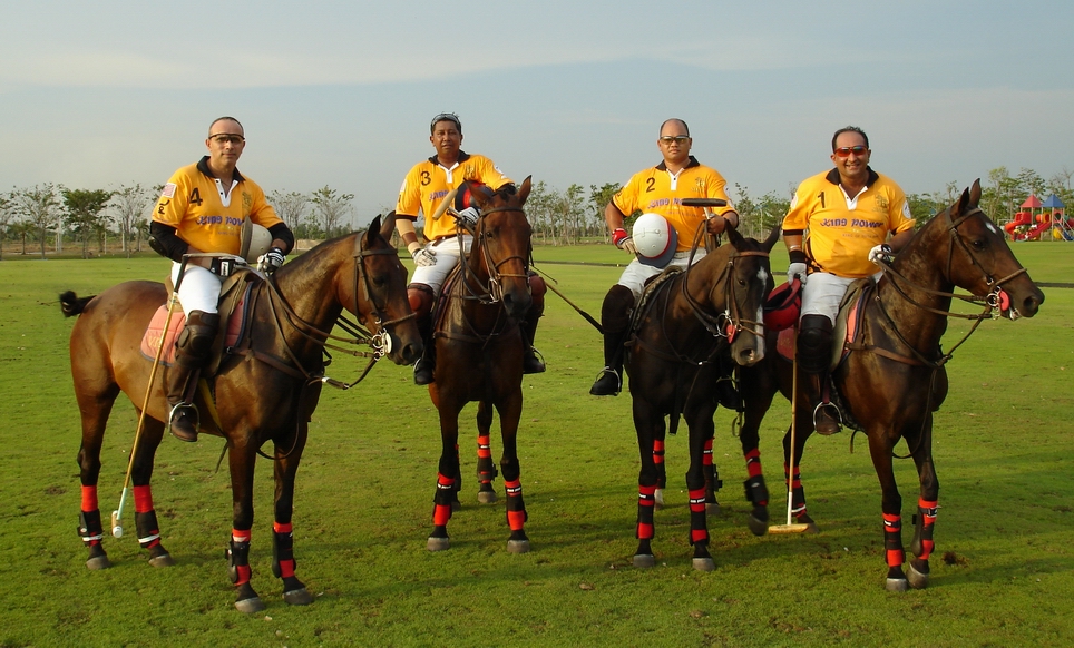 Malaysian "Tsunami" Team gave a command performance led by Mohammed
