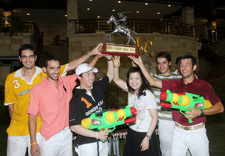 Previous Songkran Cup Recipients -- Pepperoni and Daniel -- join Khun Top, Joaquin, Bruno winning King Power Gold Cup