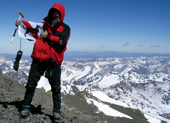 The Black Dog Flag flies at 6,600 meters.